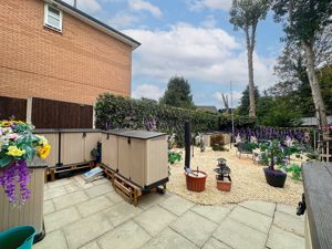 Photo 17- click for photo gallery